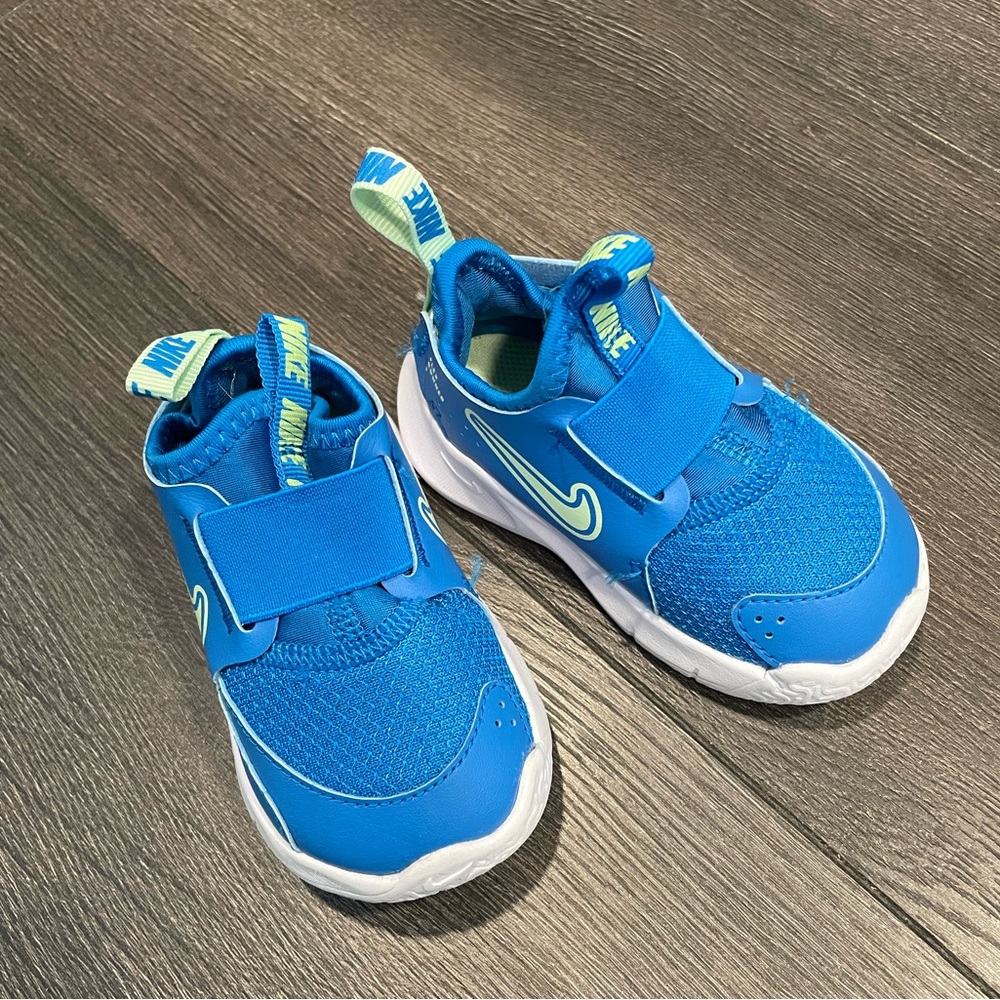 Nike Flex runner 3 Toddler running sneakers